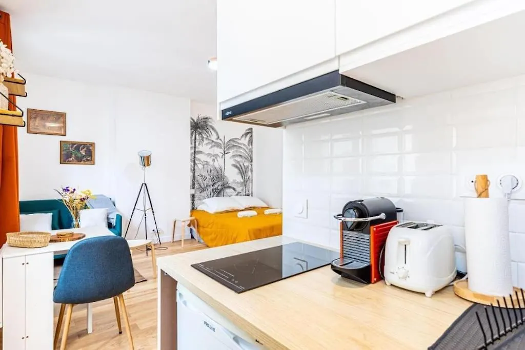 Charm And Convenience In Quatier Latin location
